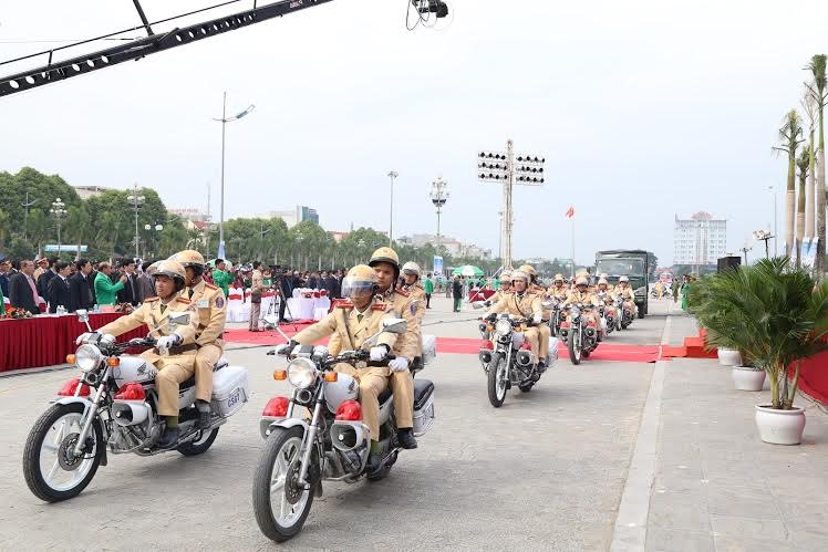 Kết[-]nối[-]cộng[-]đồng[-]vì[-]an[-]toàn[-]giao[-]thông